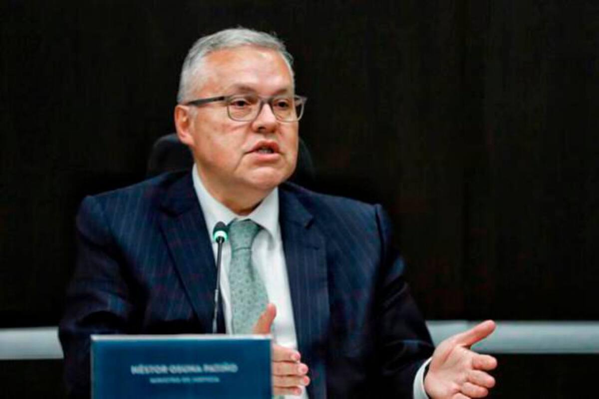 “Es más peligroso el alcohol que la cocaína”: ministro de Justicia en polémica