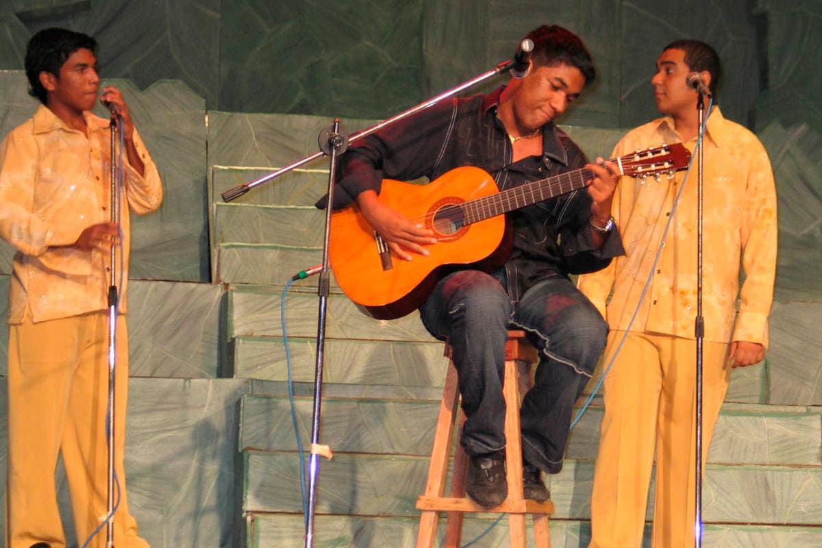 Hermanos de Kaleth Morales lo recuerdan en el aniversario de su muerte