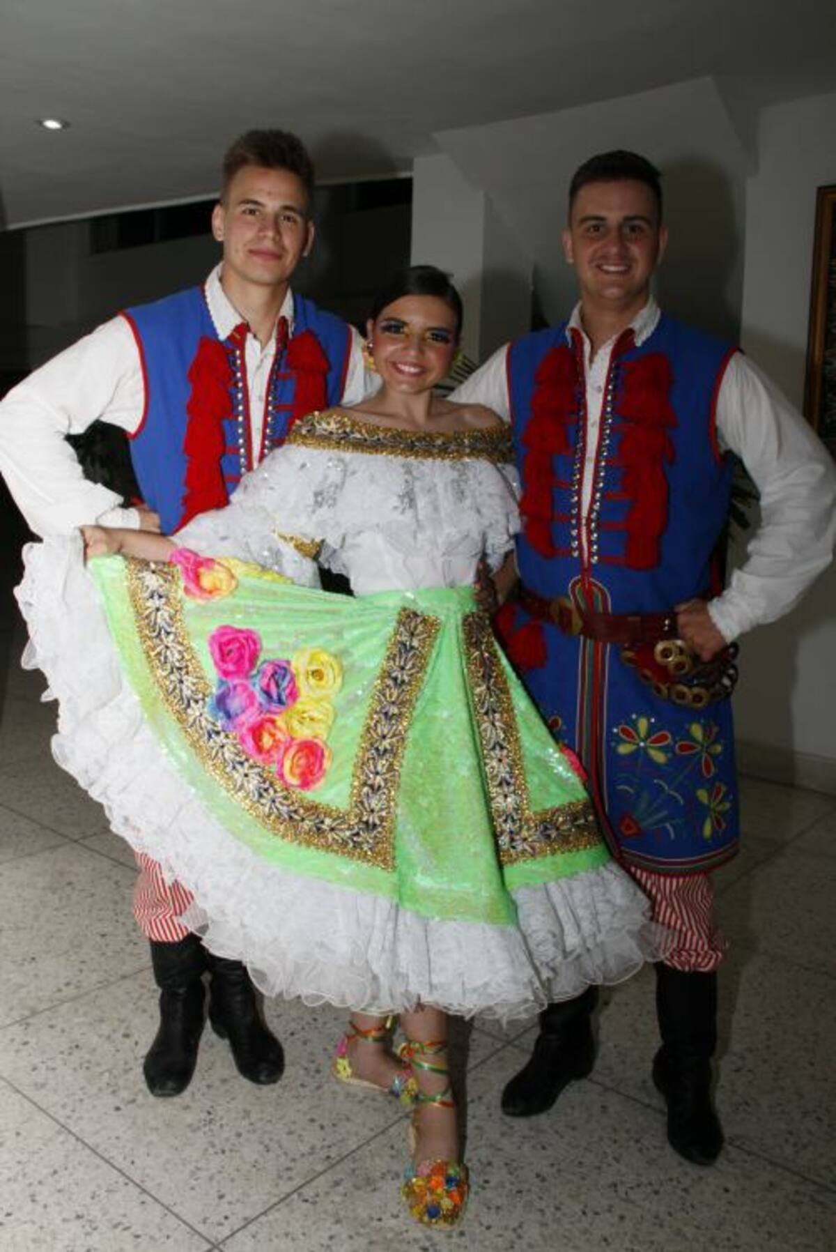 Alex Stypalkowski, Yira Saavedra y Karol Szafran.