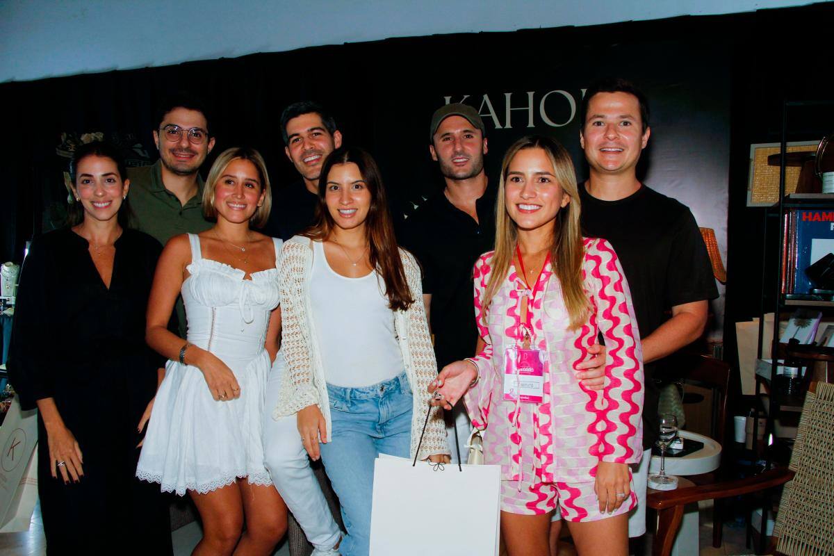 Aida Teresa Baladi, Carlos Rodríguez, Hanni Baladi, Manuel Lemus, Gerardo Araújo, Isabela Cepeda, María Paula Anaya y María Angélica Durán.