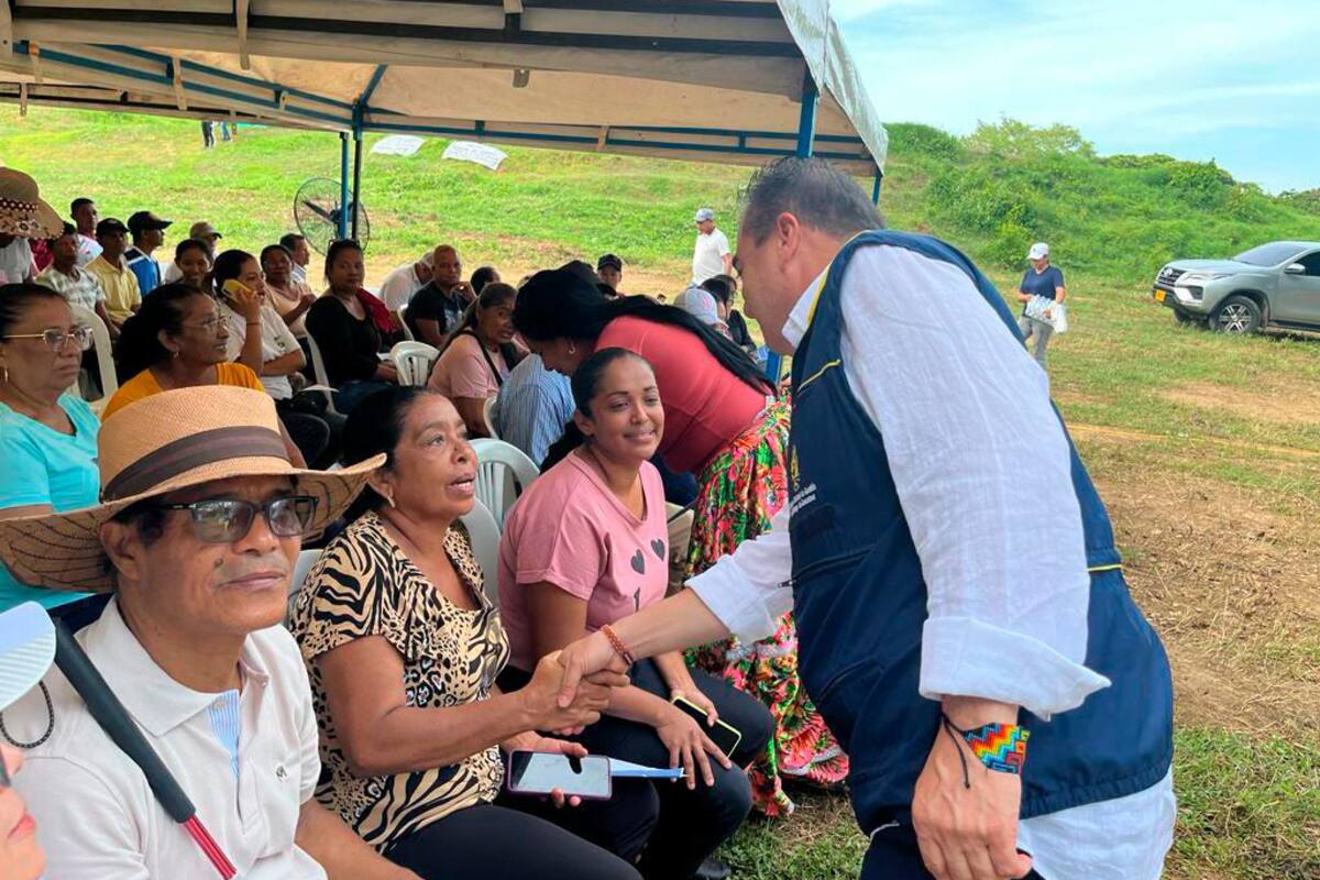 Gobierno entrega lote de 14 hectáreas a 249 familias de Piojó
