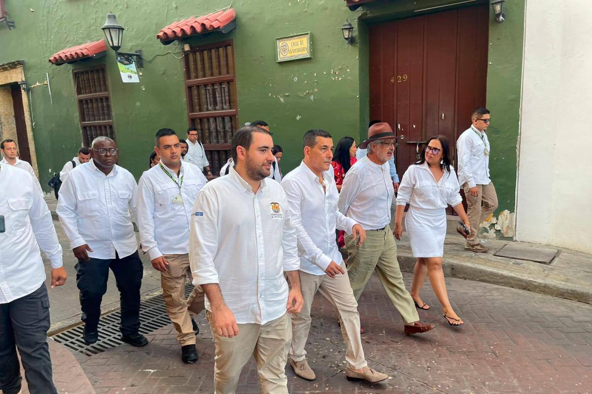 Gobernador Arana se suma a Plan Titán 24 en Centro Histórico de Cartagena