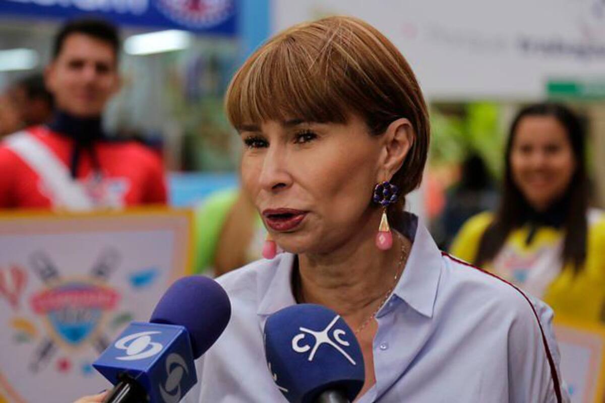 “La Madame tiene que podrirse en la cárcel”: ministra de Trabajo