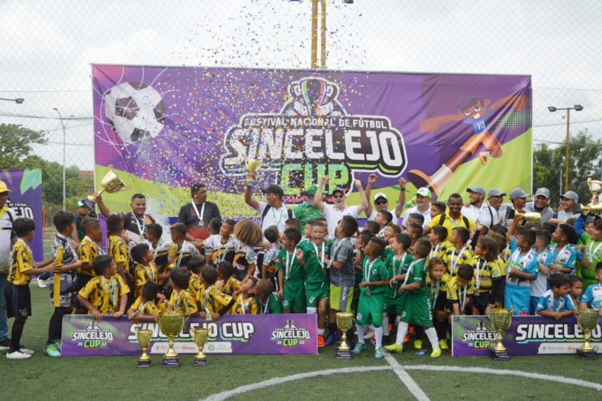 Emociones al rojo vivo en las finales 2014 y 2013 del Festival de Escuelas