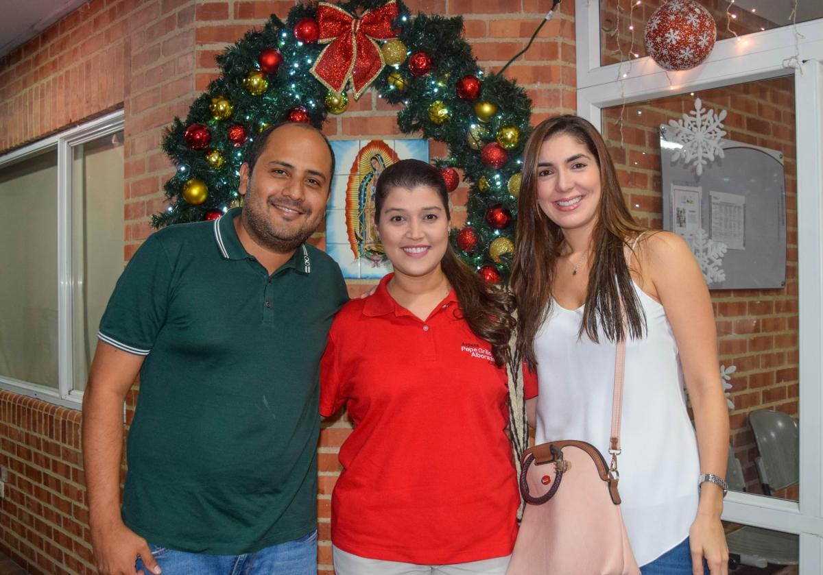 Gustavo Romero, Eliana Benedetti y Karina Angulo.