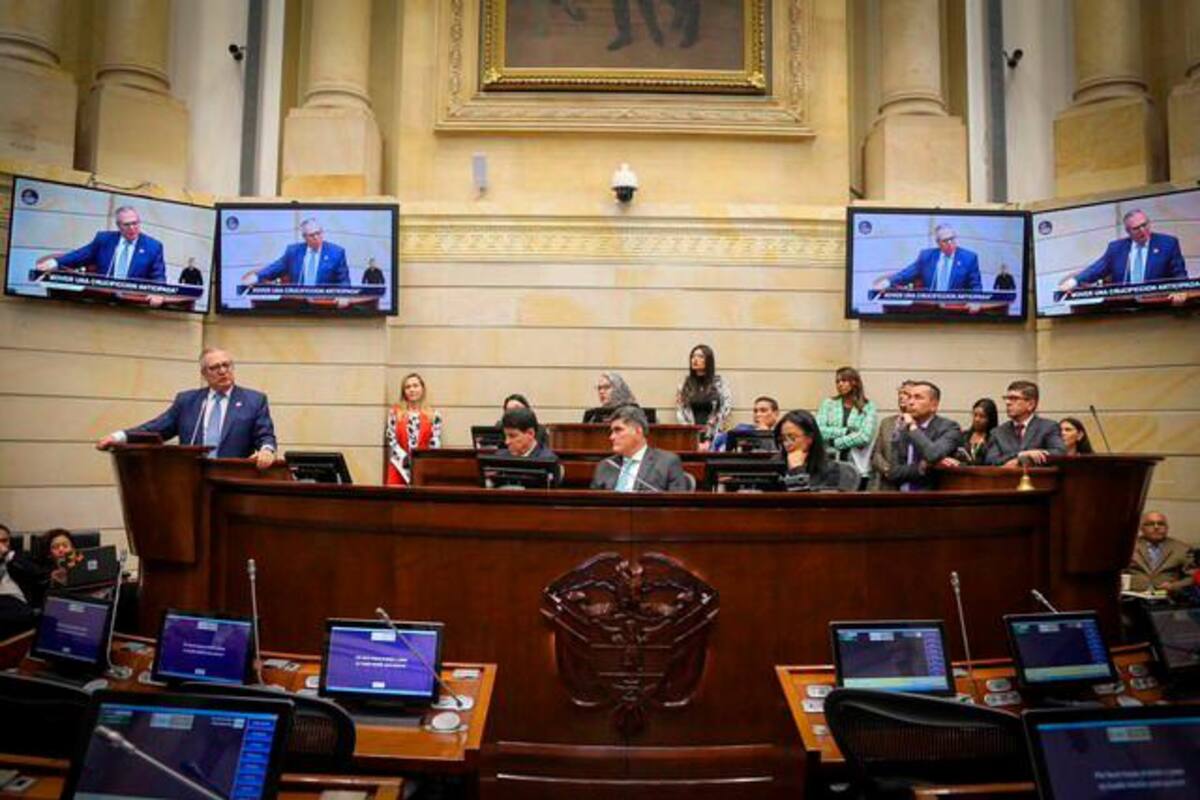 La reforma de transfugismo se enredó en la Cámara por falta de asistencia