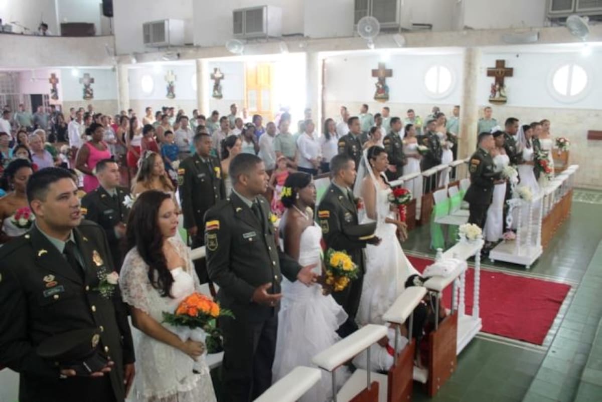 La ceremonia se realizó en la parroquia Nuestra Señora del Perpetuo Socorro de Bocagrande. CORTESÍA