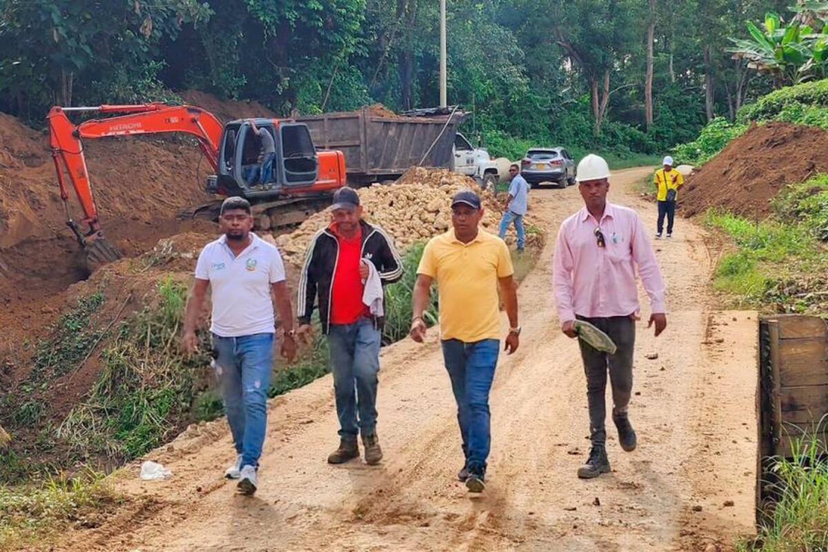 ¡Buena esa! Se inició la construcción del puente sobre el arroyo Chiquito