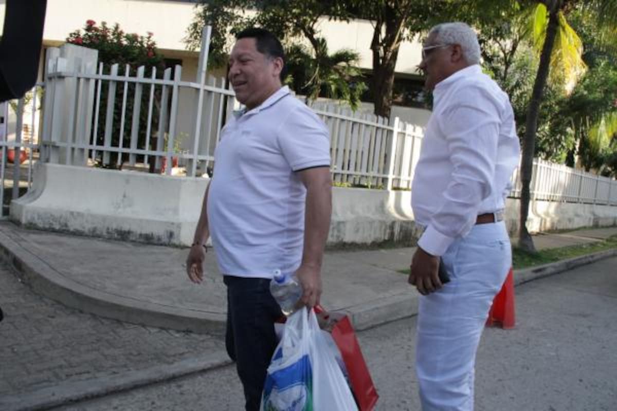 PAE: Manolo y su secretario de Educación, ante la Justicia