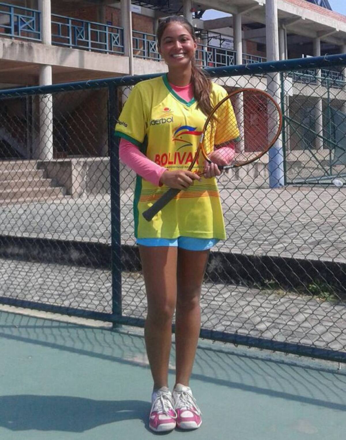 Angie Yepes, tenista de Bolívar, que irá a la Gira Cosat. Cortesía