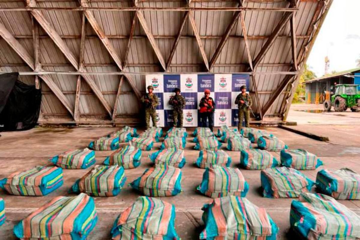Incautan más de tres toneladas de marihuana de las disidencias de las Farc