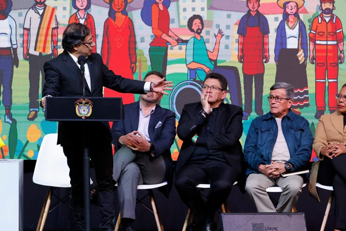 Entre avances y crisis se cumple un año del proceso del paz con el ELN