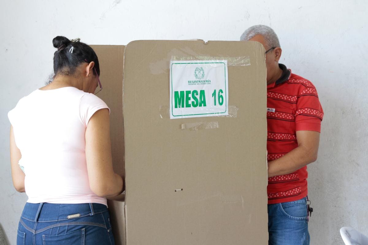 Al menos 694 candidatos inhabilitados están aspirando a cargos públicos en el país