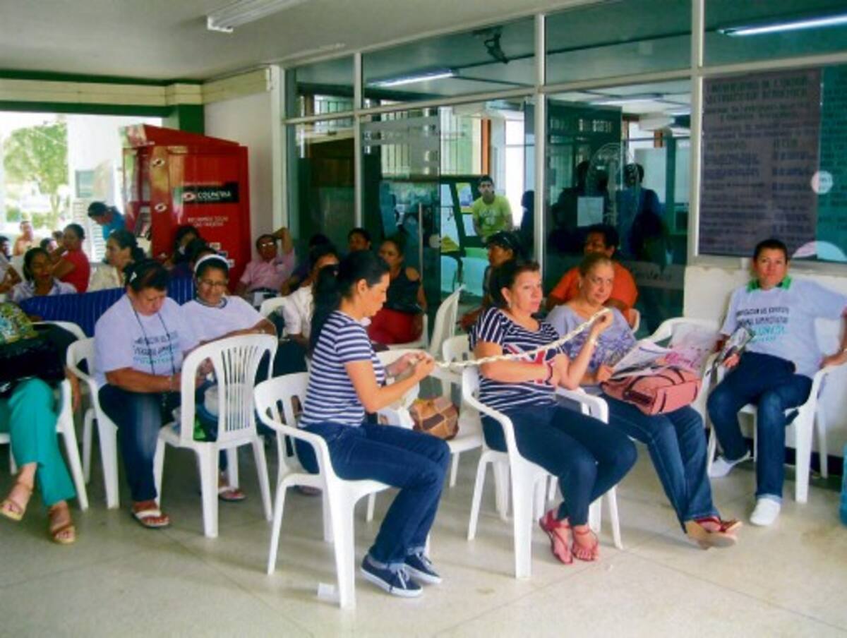 Asamblea de trabajadores de la Universidad de Córdoba.