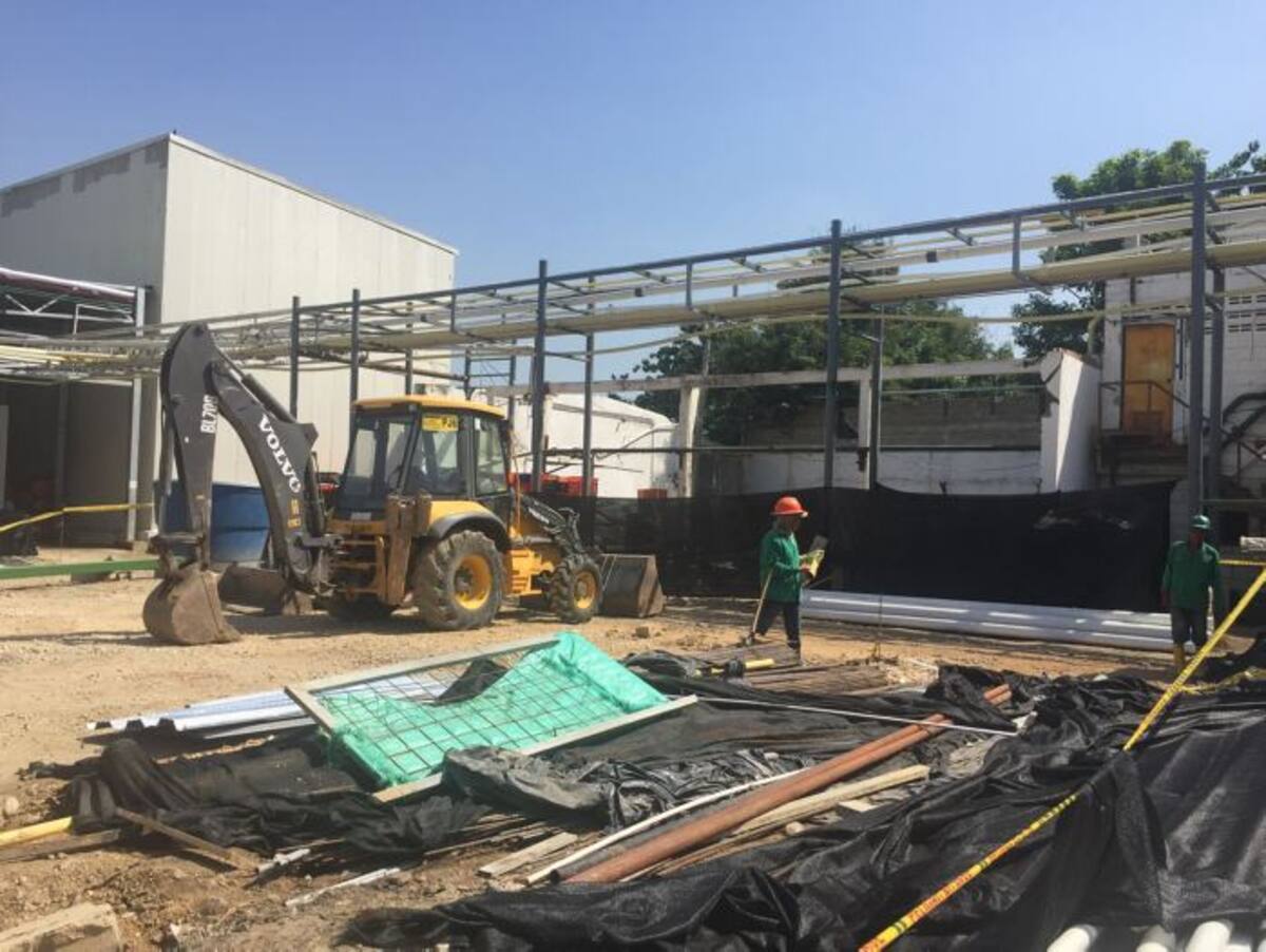 Lugar donde se desmontó el cooker que procesaba vísceras, sangre y plumas, y cuyo espacio se destinará a la ampliación del área de operaciones. Cortesía