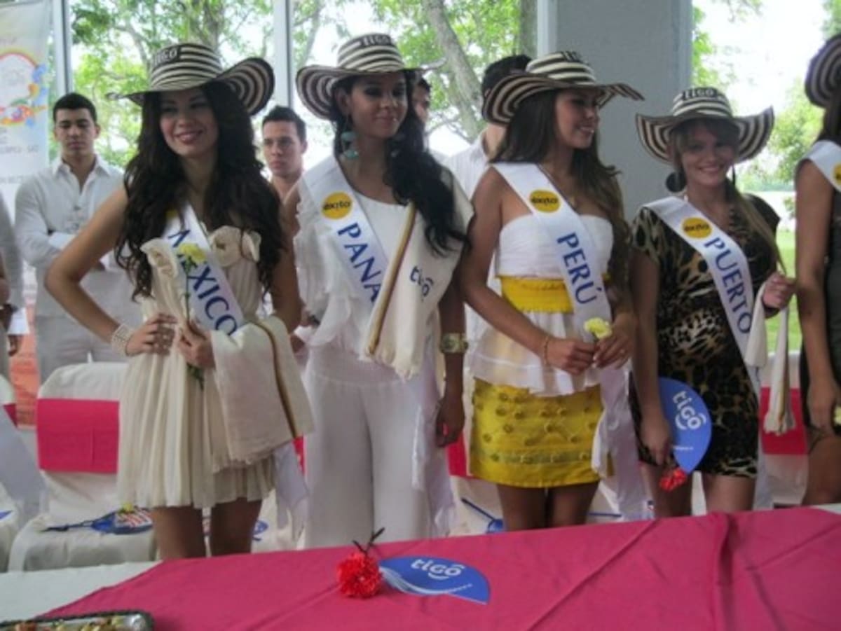 Denisse Correa de México, Andrea Quintero de Panamá, Jéssica Córdoba de Perú y Melanie López de Puerto Rico.