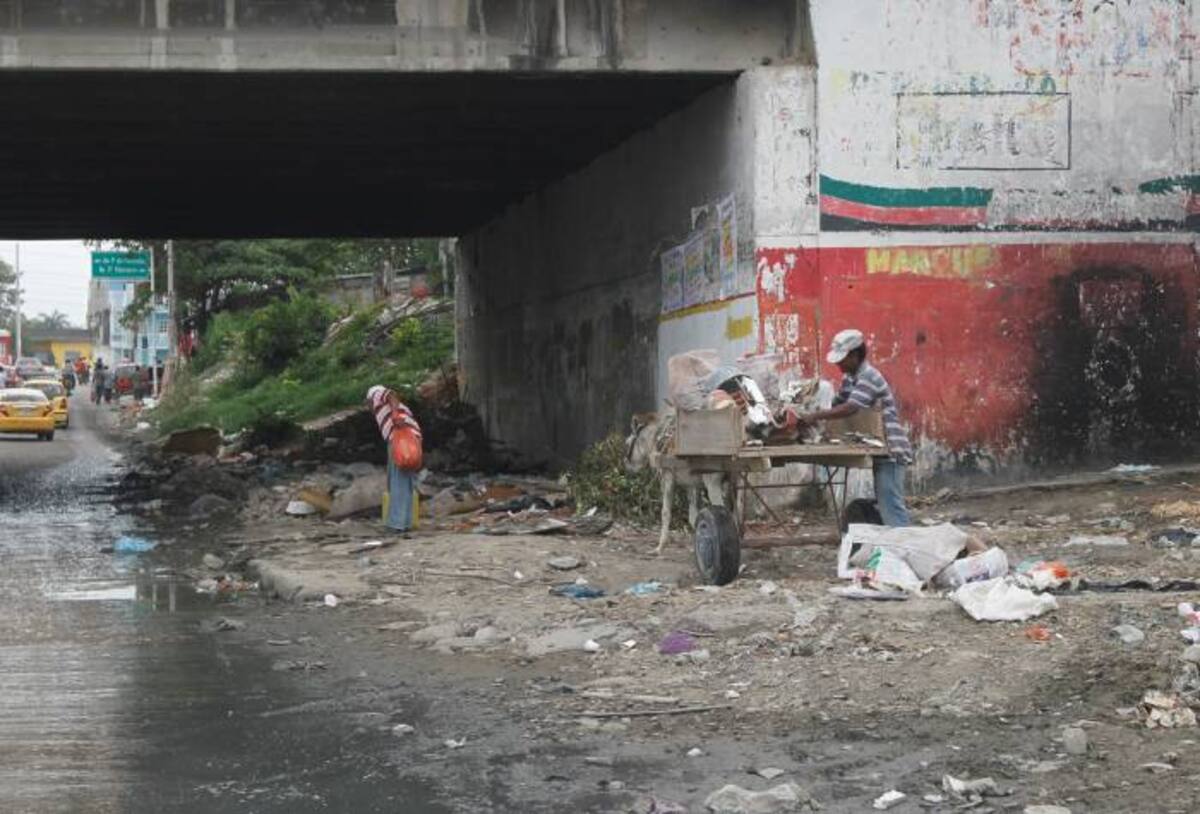 Los recursos necesarios para la demolición de la Loma de Bazurto y la construcción de una glorieta en ese sector, aún no están garantizados. AROLDO MESTE ALCÁNTARA - EL UNIVERSAL