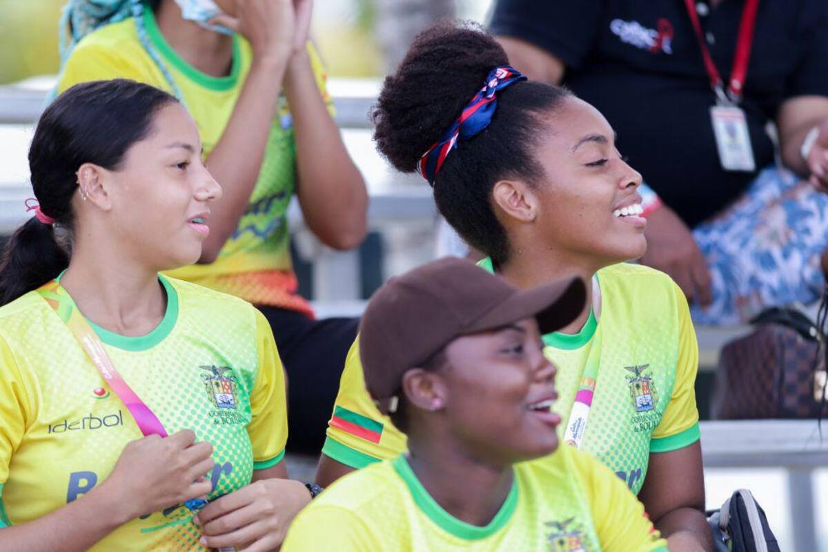 Bolívar se metió en el segundo lugar de la medallería.
