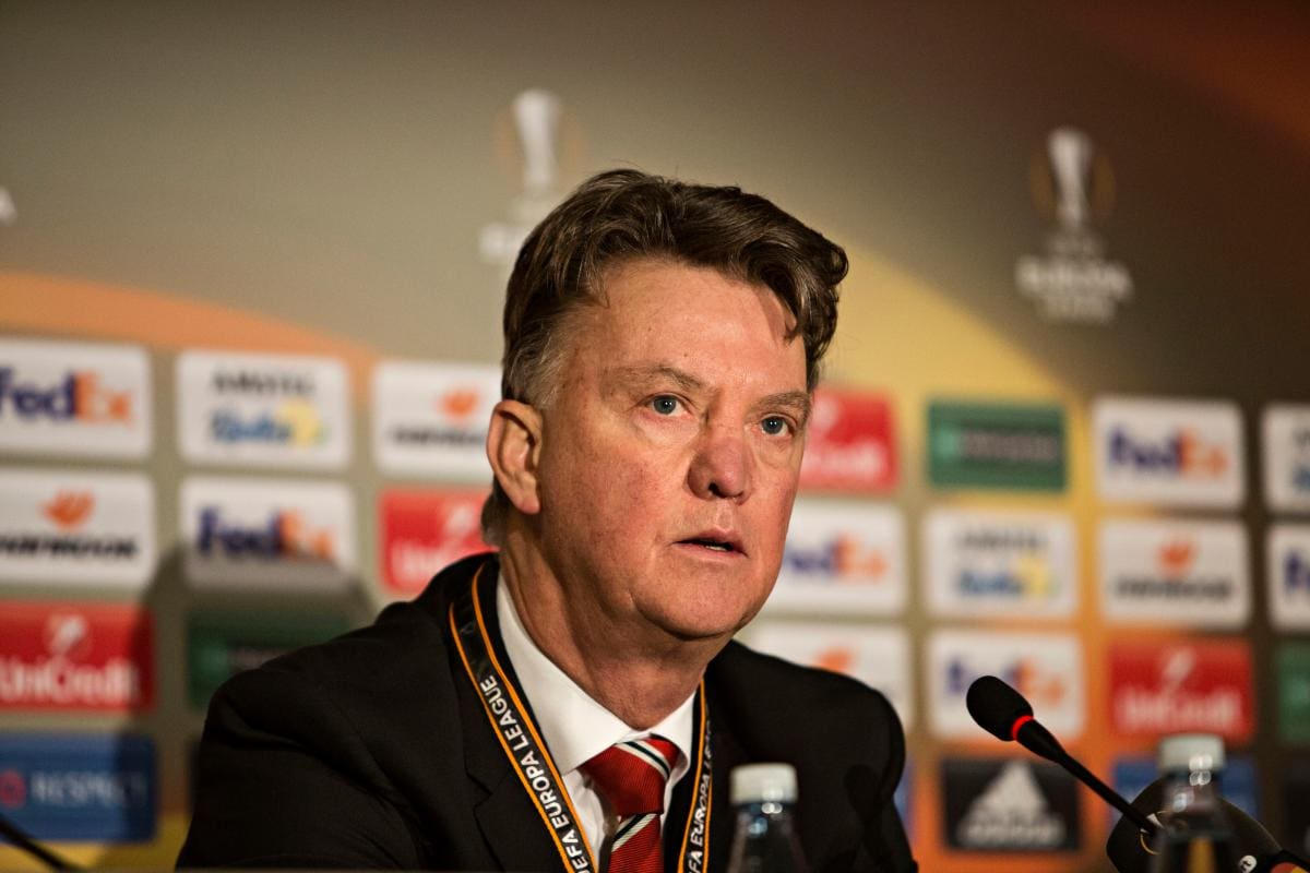 Louis van Gaal, técnico de Países Bajos, está enfermo