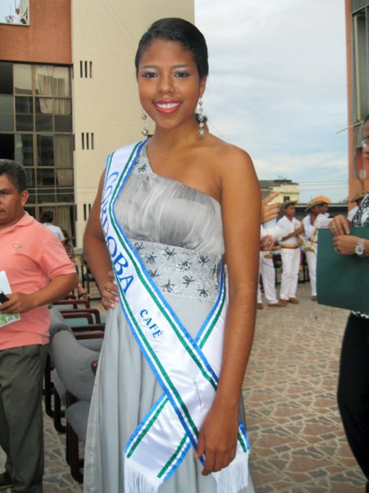 Yesica Marcela Villalba González, candidata al Reinado Nacional del Café.