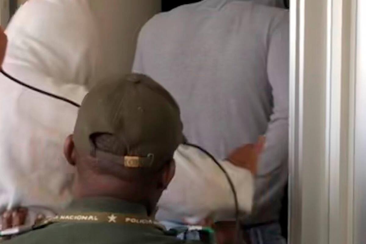 Juez envía a la cárcel a policías sindicados de abuso sexual a una menor de edad