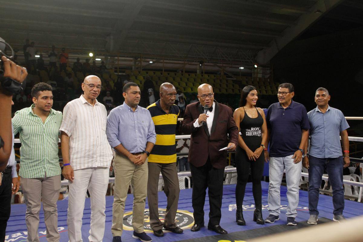El boxeo noquea a la lluvia en Cartagena