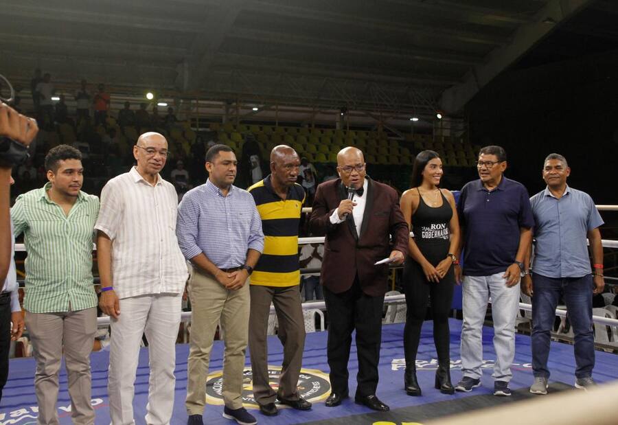 El boxeo noquea a la lluvia en Cartagena