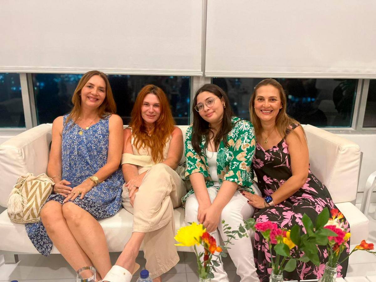 Mónica Alfaro, Adelaida Palencia, María Camila Macmaster y Lucía Restom.