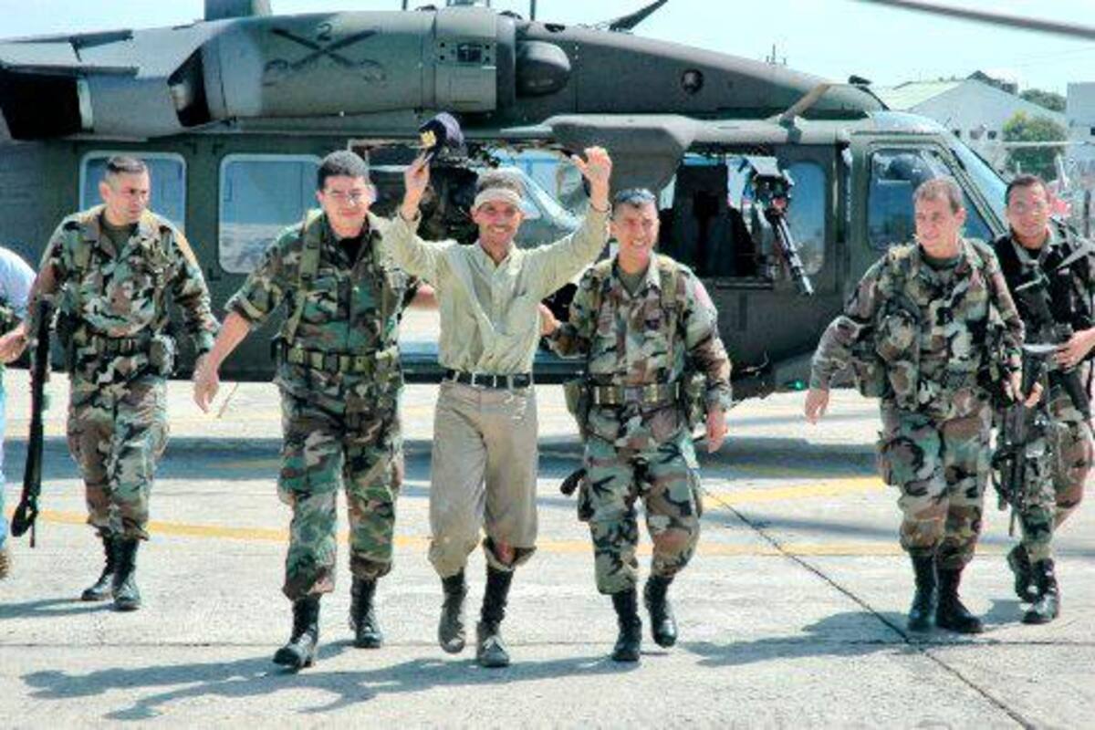 Hijos del exministro Araújo solicitan a la JEP ser declarados víctimas