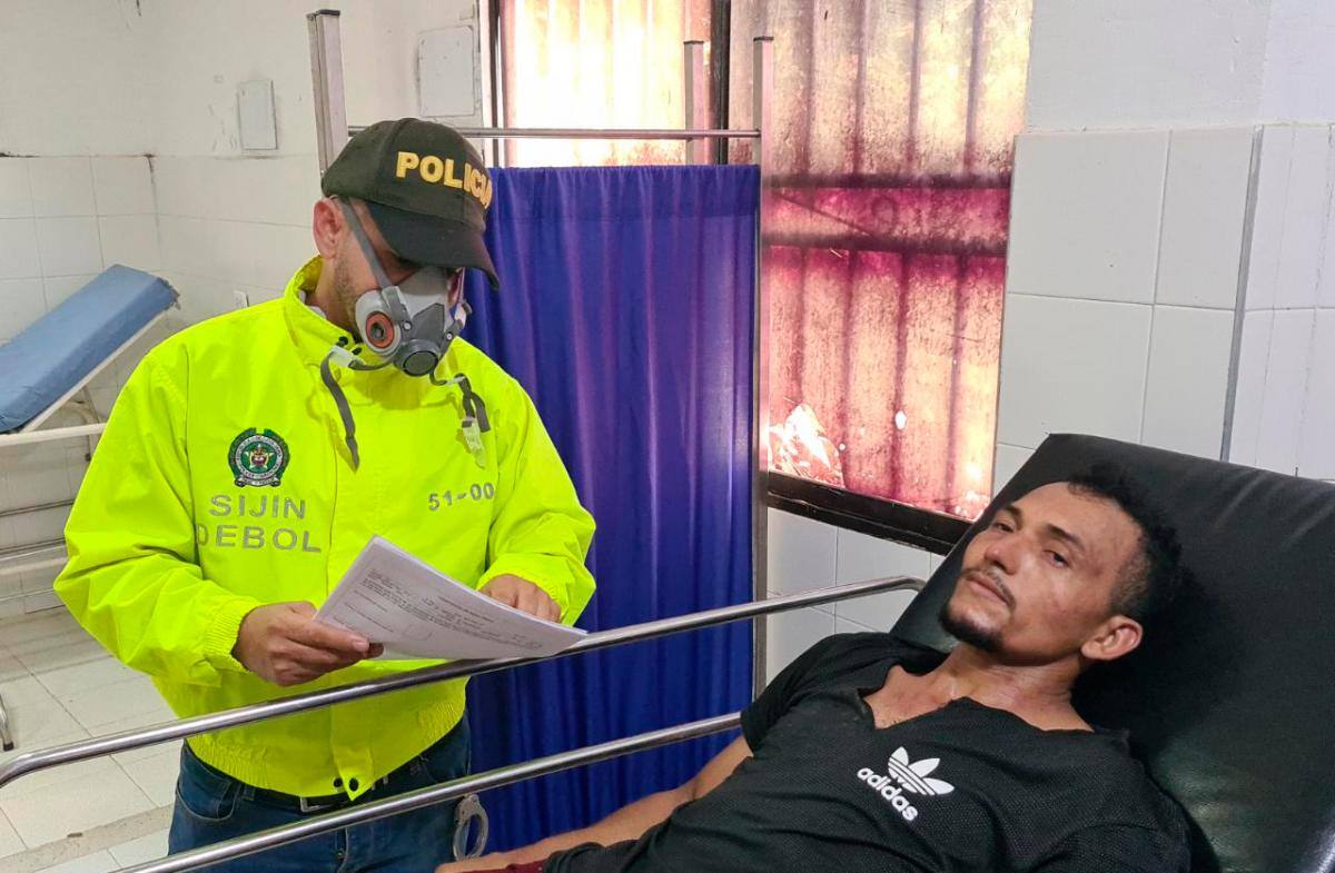 Ramiro José Romero Villadiego, de 29 años y apodado ‘el Perra’, capturado en el barrio Villa María, en la misma zona donde ocurrió la masacre la semana pasada. //POLICÍA DE BOLÍVAR