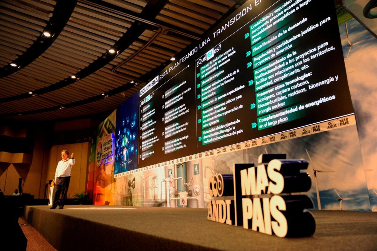 Otra ausencia ministerial en evento de la Andi en Cartagena