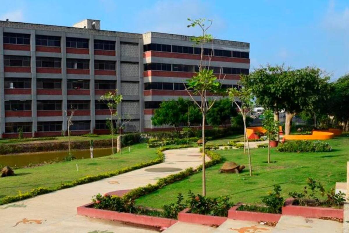 Grupo estudiantil de Uniatlántico recoge firmas para remover del cargo al rector