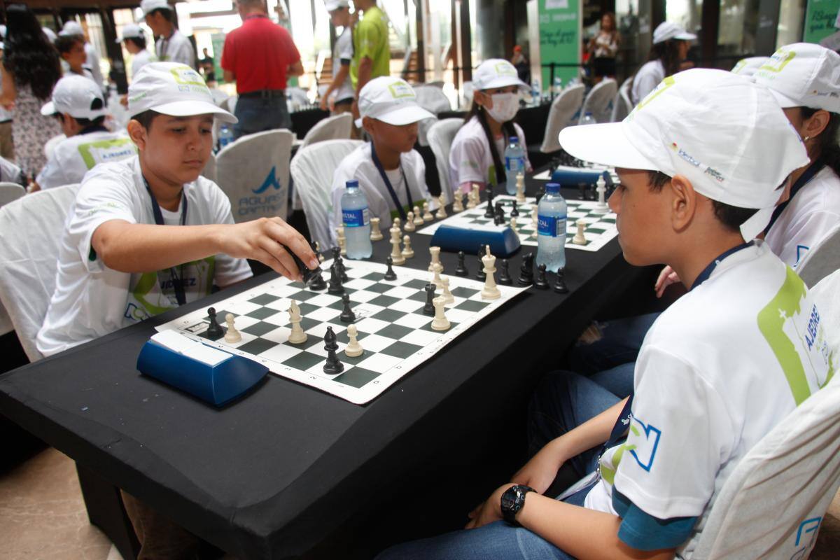 La fiesta del Ajedrez al Parque llega a Bocagrande