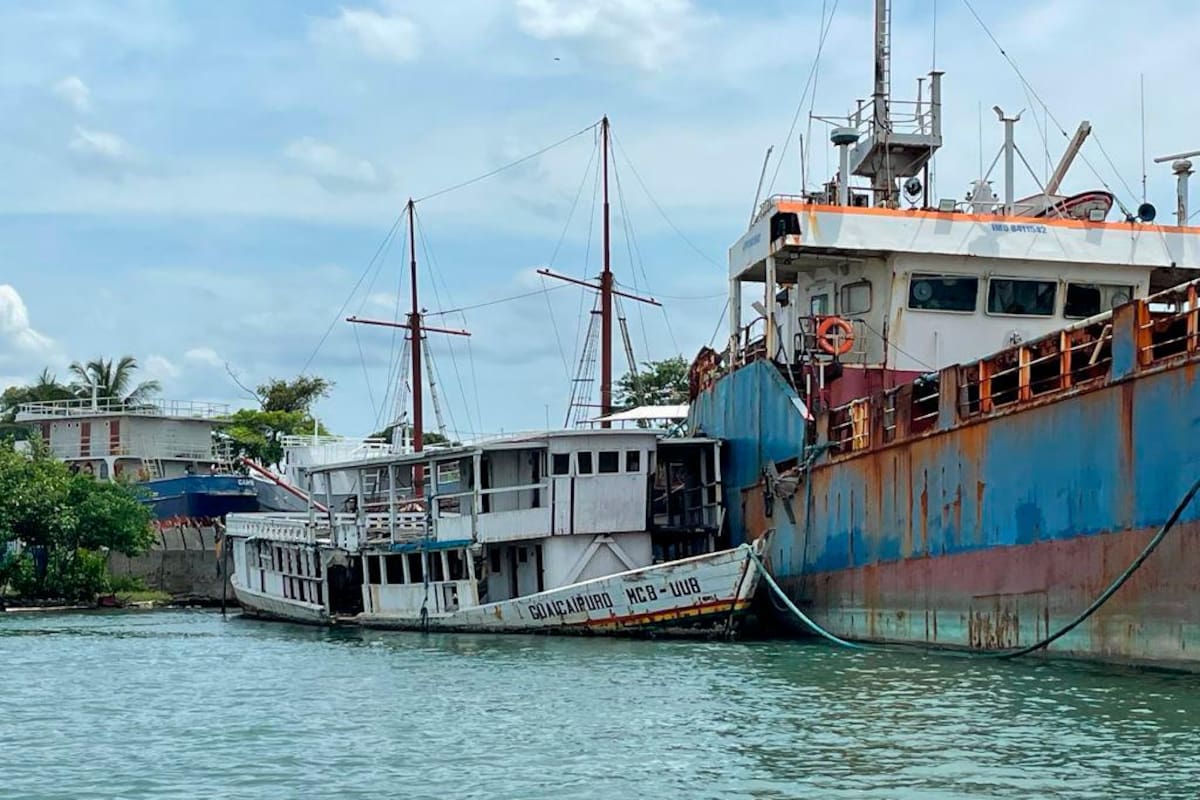 20 embarcaciones en estado de abandono serán retiradas de la bahía