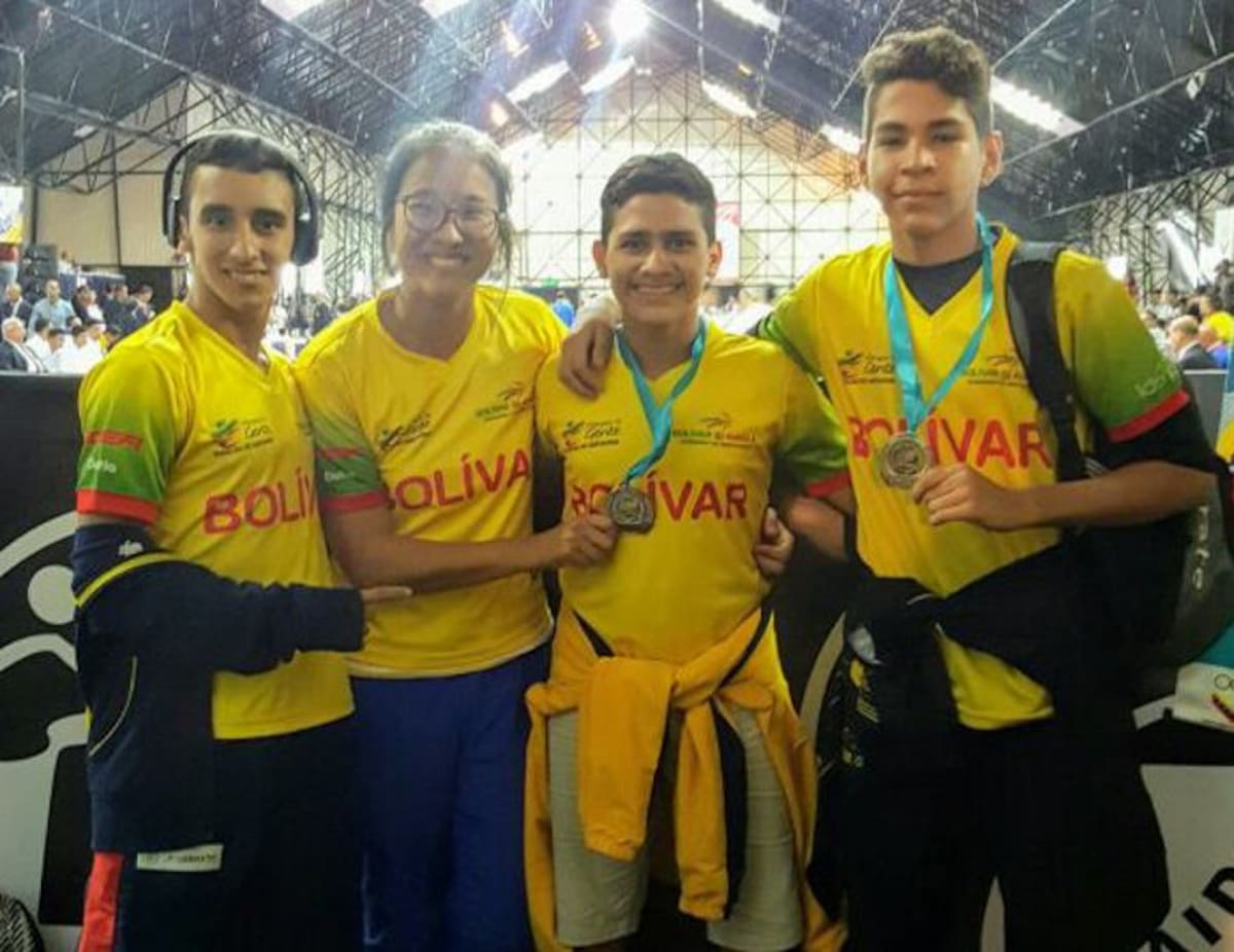 Luis Felipe Amador, izquierda, Brian Herazo y Federico García, los bolivarenses más destacados en Venezuela. Cortesía