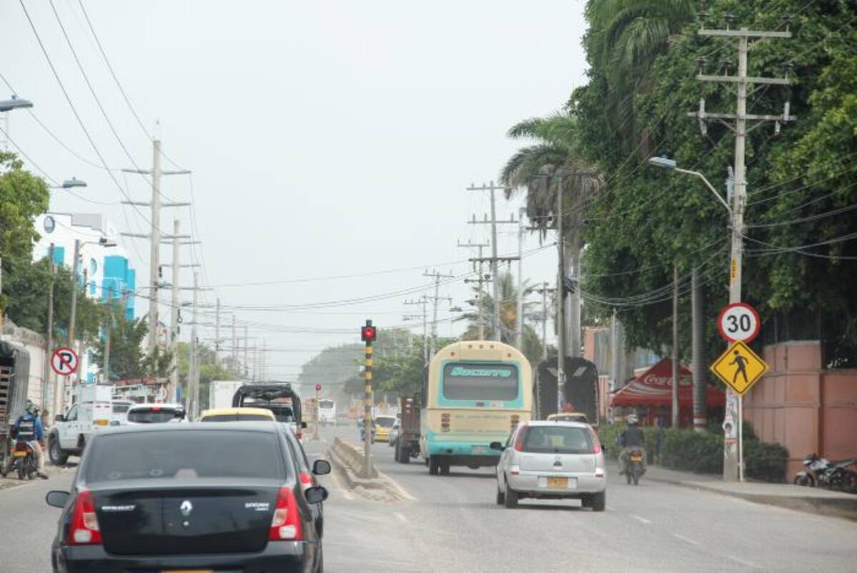 Respete los límites de velocidad Santiago Preciado Púa