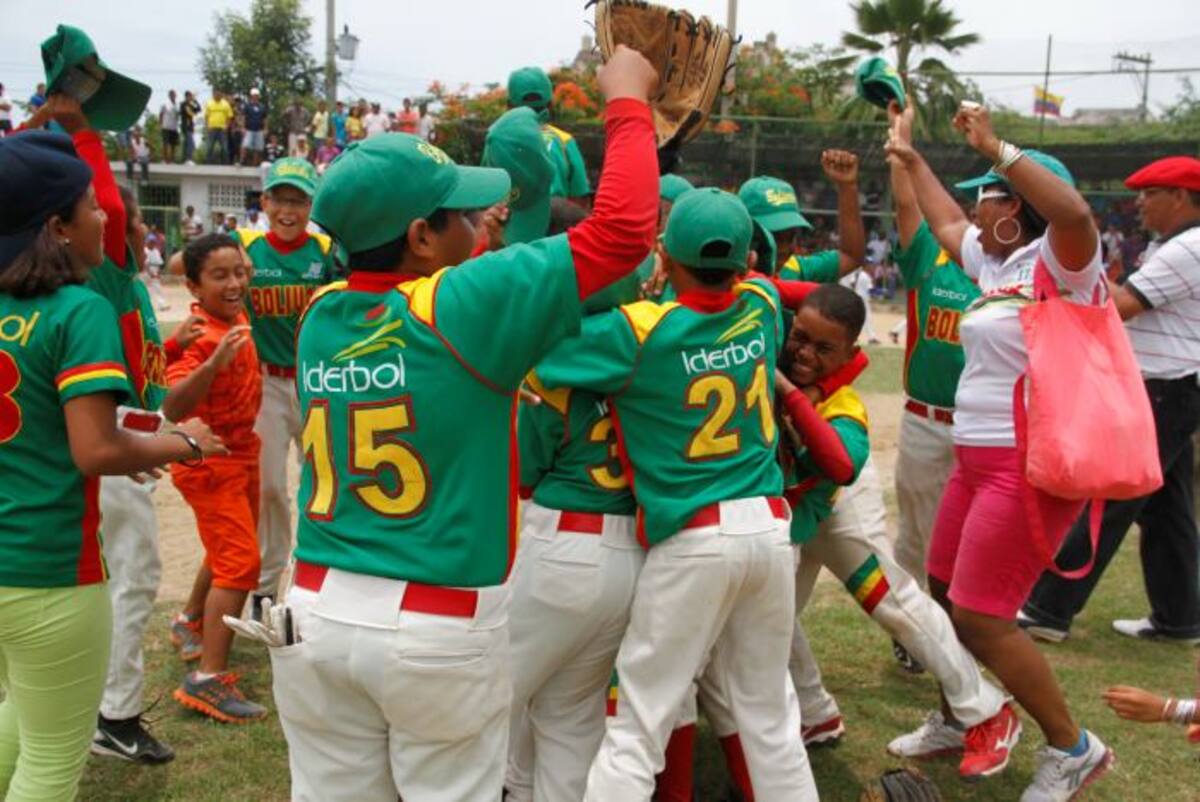 Bolívar celebra su título en el Nacional Preinfantil de Béisbol. Oscar Diaz Acosta - El Universal