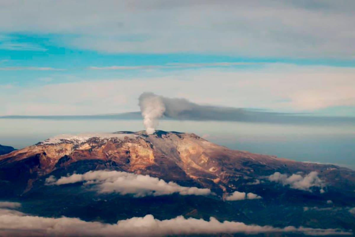 ¿Qué sucede si en el Nevado del Ruiz la alerta pasa a nivel rojo?