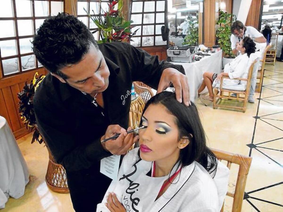Propuesta de la colección “Otoño salvaje”, donde los tonos cafés toman fuerza. FOTOS CORTESÍA JOLIE DE VOGUE.