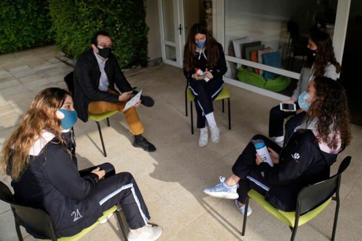 El 69,7 % de los colegios no capacitan a docentes en educación sexual