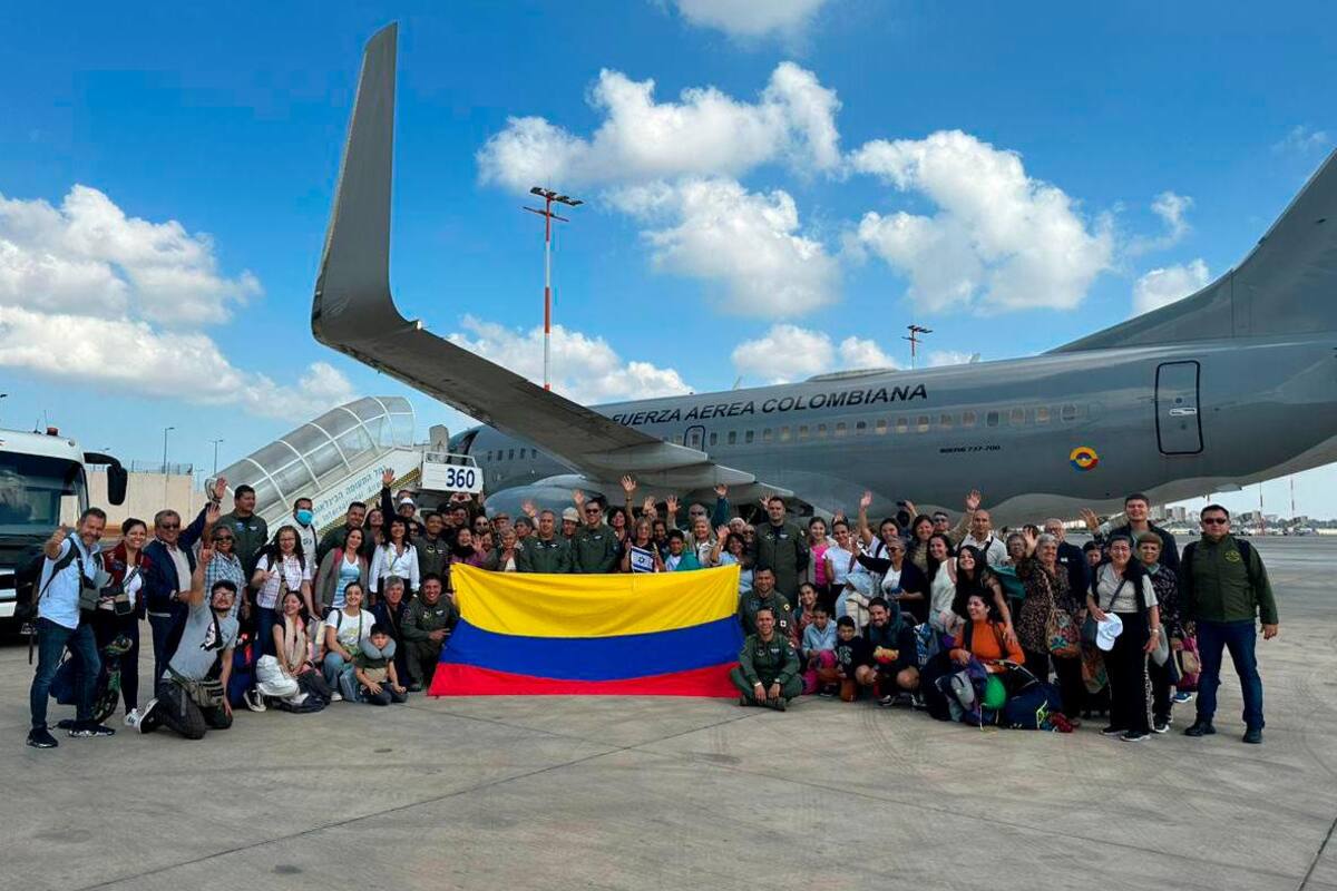 Ya llegó a Israel avión del Gobierno que traerá de vuelta a colombianos