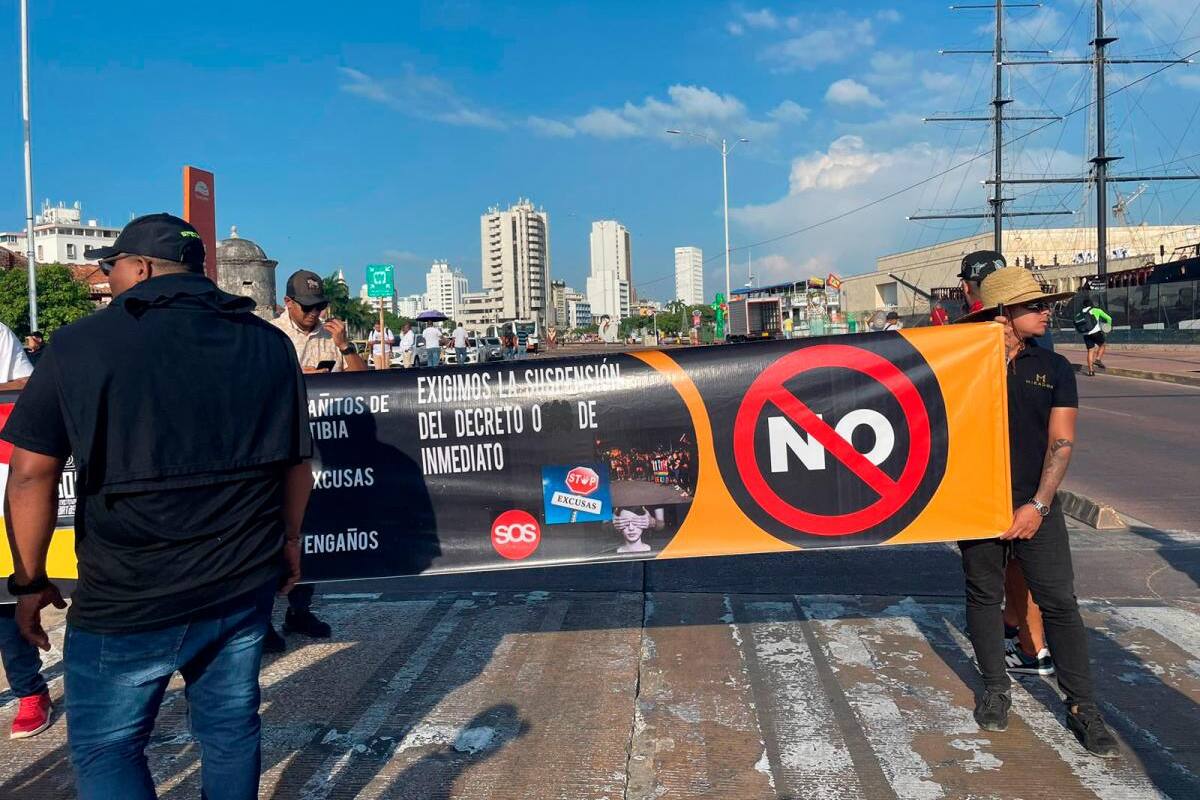 En vivo: Bloqueo en La Bodeguita por horario de comercios nocturnos