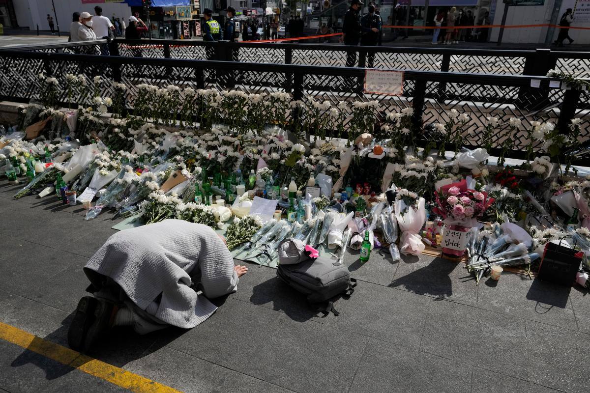 Seúl llora a las más de 150 víctimas de la tragedia de Halloween