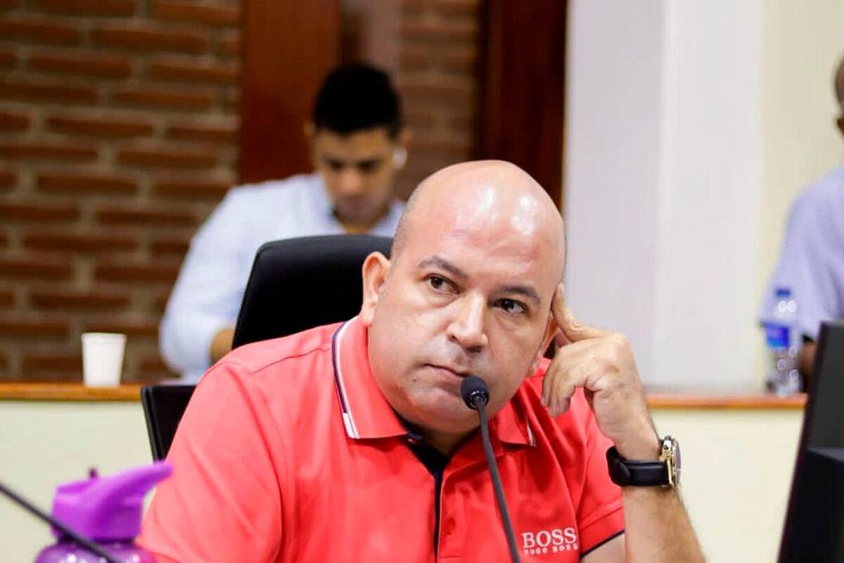 Concejal se retractó de acusaciones contra un miembro del gabinete Dau