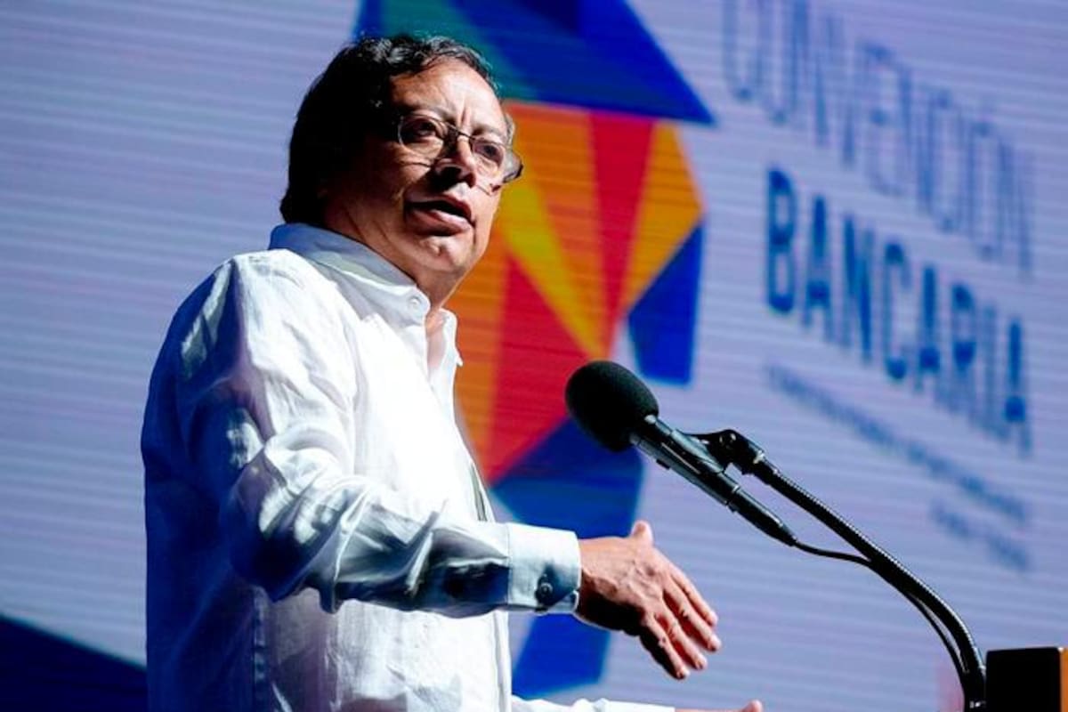 ¿Colombia ya tuvo acercamientos con la presidenta de Perú?, esto dijo Petro