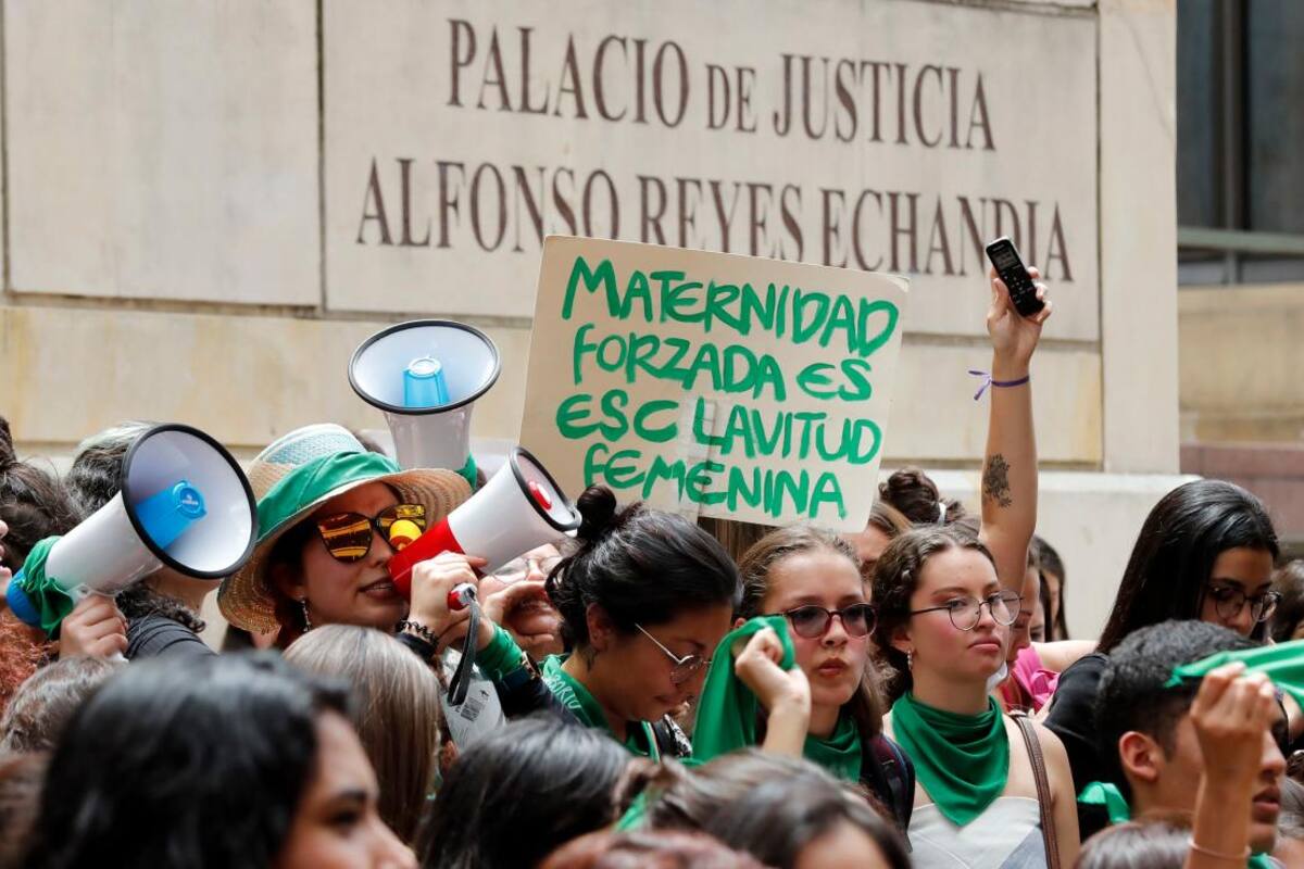 Corte Constitucional debate la despenalización del aborto