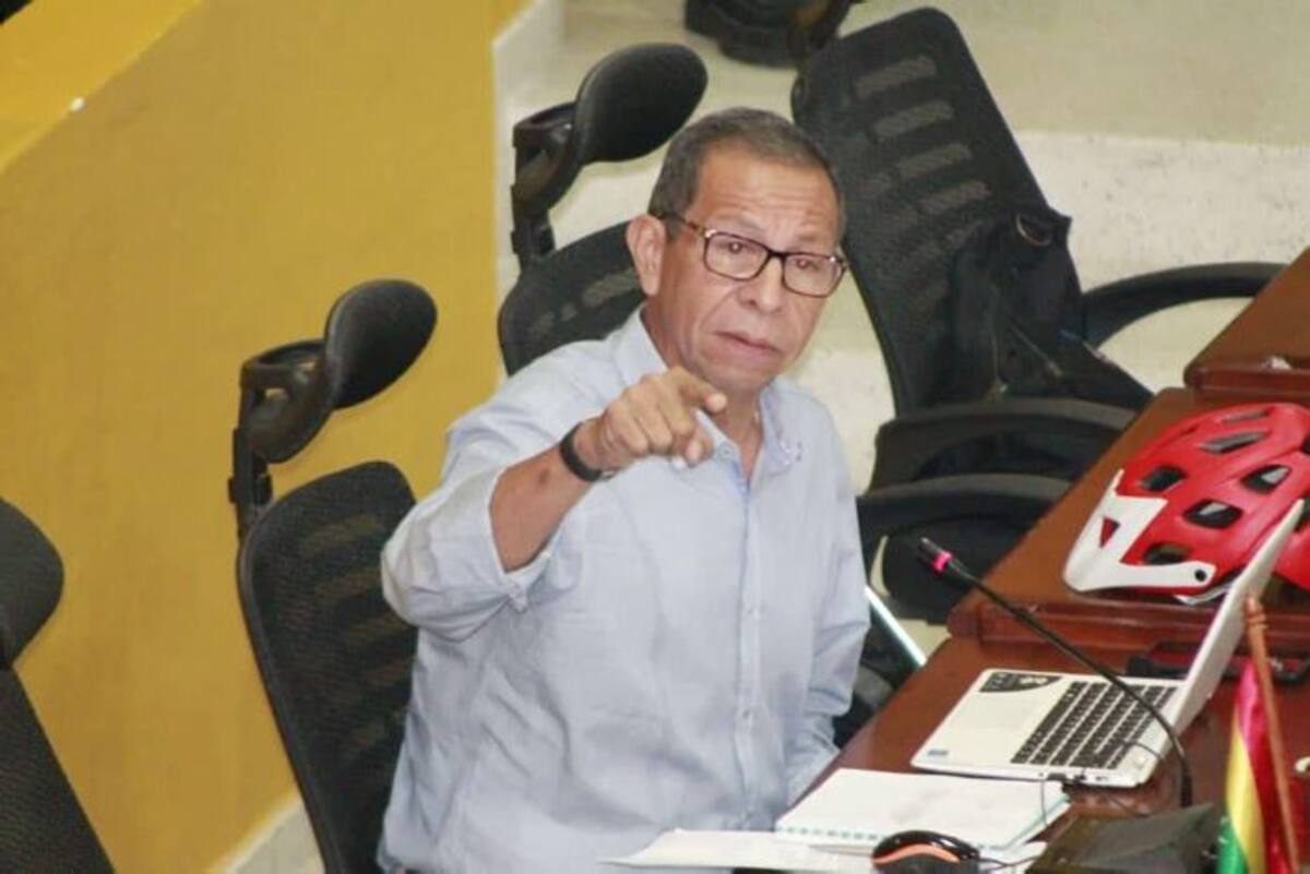 César Pión, citante del debate a canal Emiliano Alcalá. El Universal