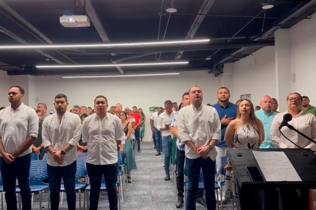 Video: Sin Dumek Turbay, Registraduría entregó credenciales a electos