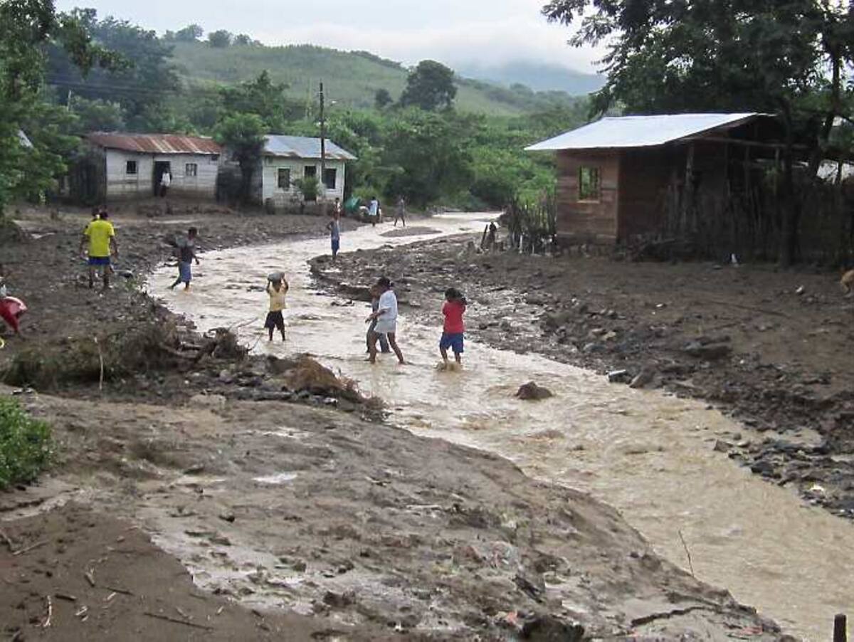 Los barrios de Villanueva se inundaron tras más de 8 horas de lluvias. SILFREDO LIGARDO - EL UNIVERSAL
