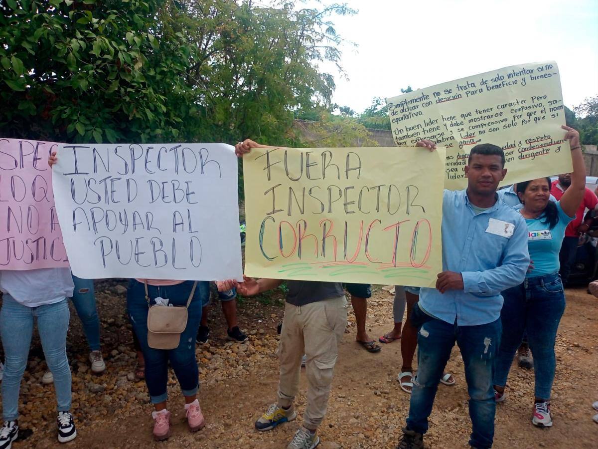 Las familias piden que no las desalojen de los terrenos donde viven en Membrillal.